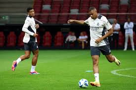 利雅得新月 利雅得新月